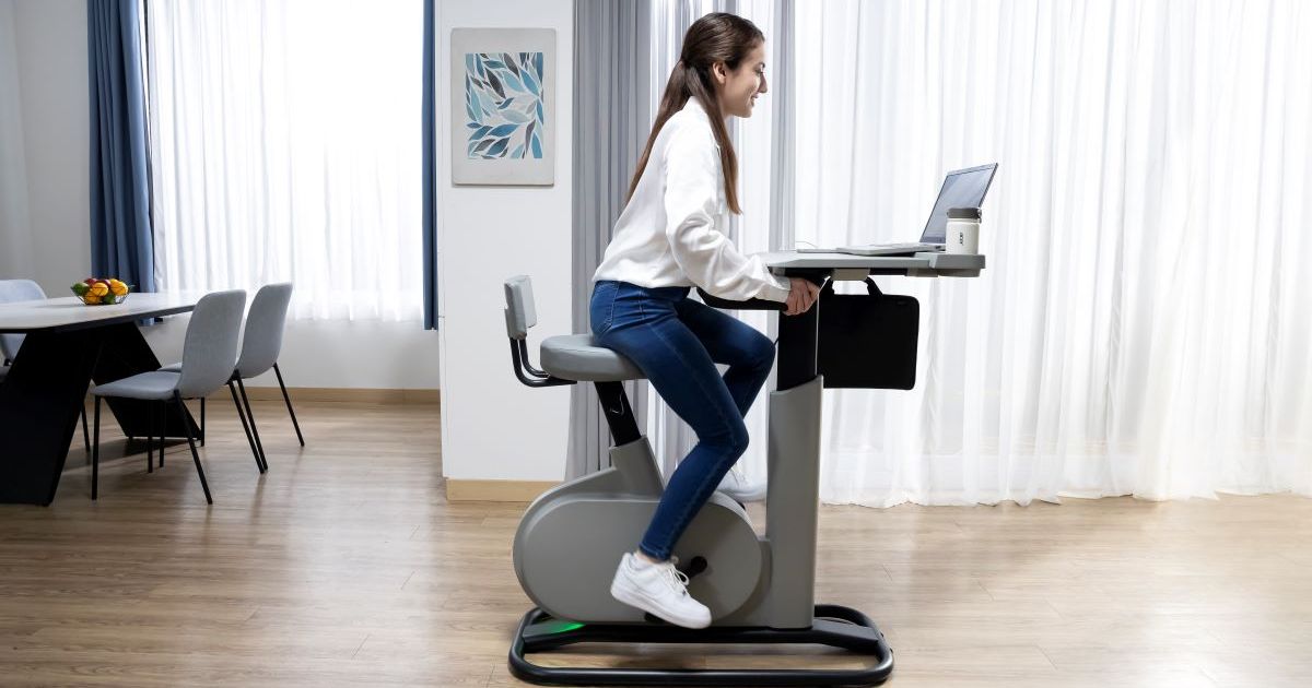 Acer eKinekt bike desk powers your laptop with your workout