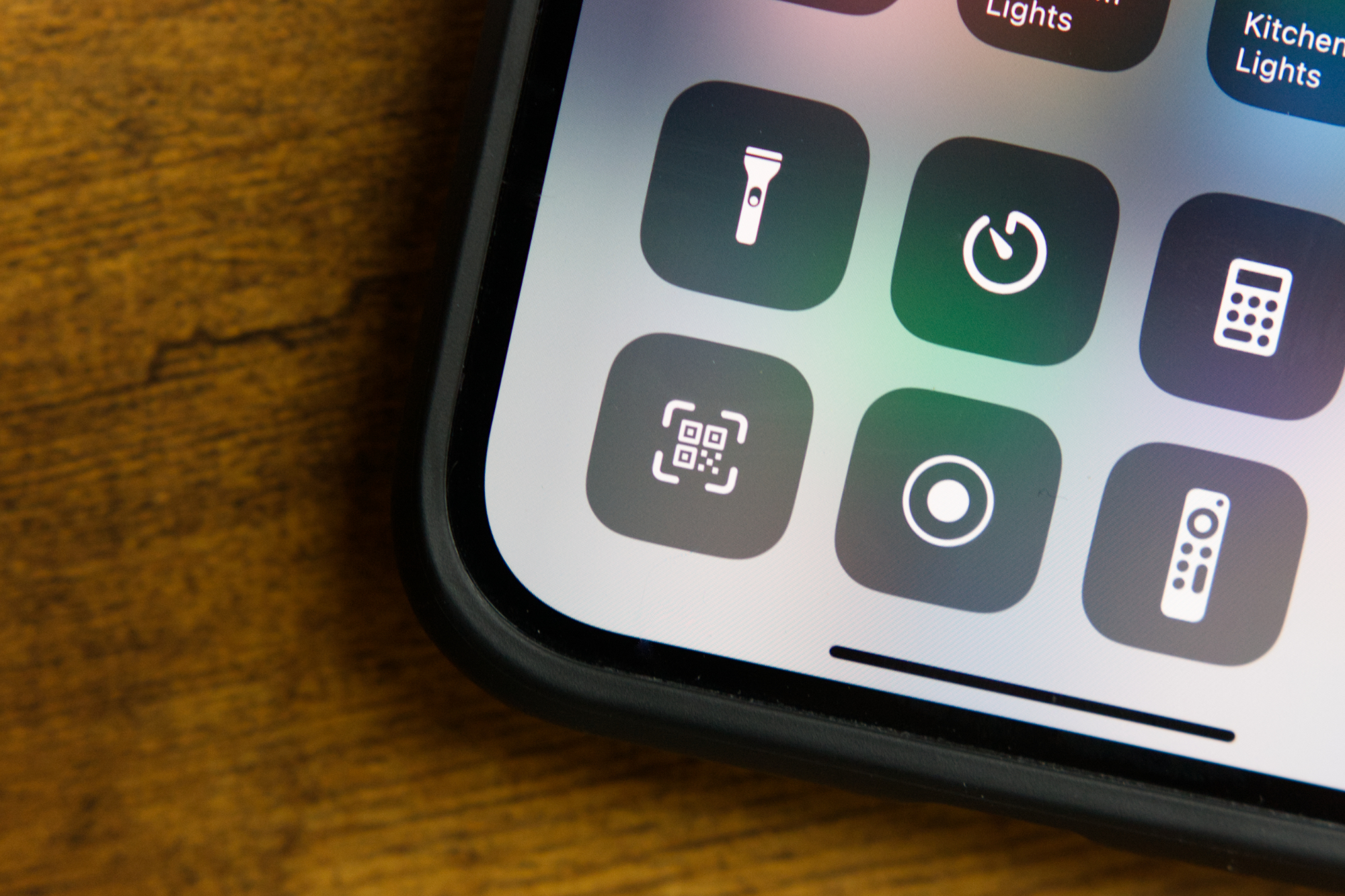 How to scan a QR code on Android and iPhone - Vimarsana News