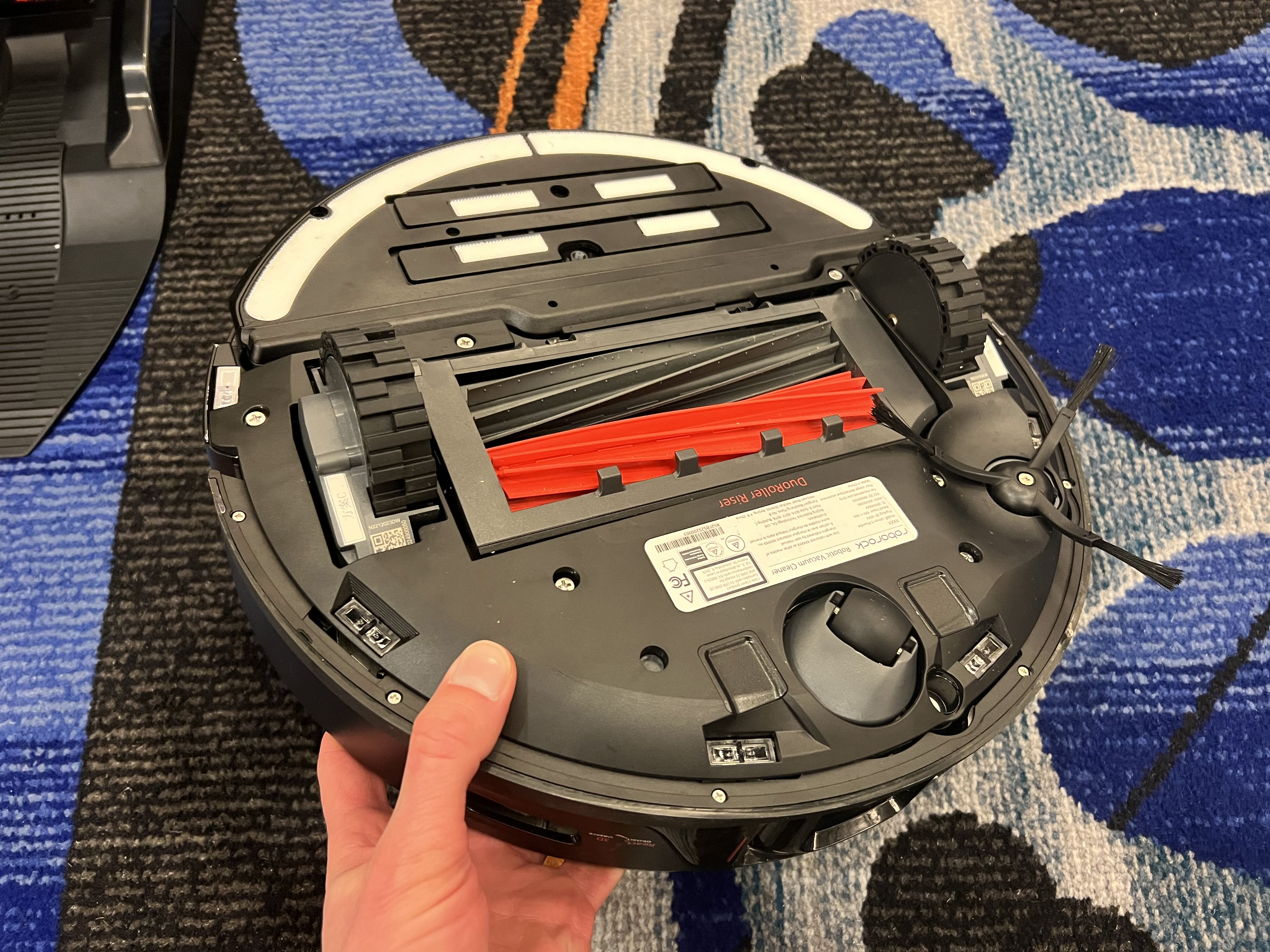 Roborock S8 Pro Ultra may be the Mercedes Benz of robot vacuums