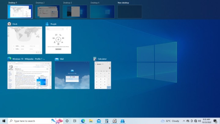 Escritorio de Windows 10 mostrando vista de tareas.