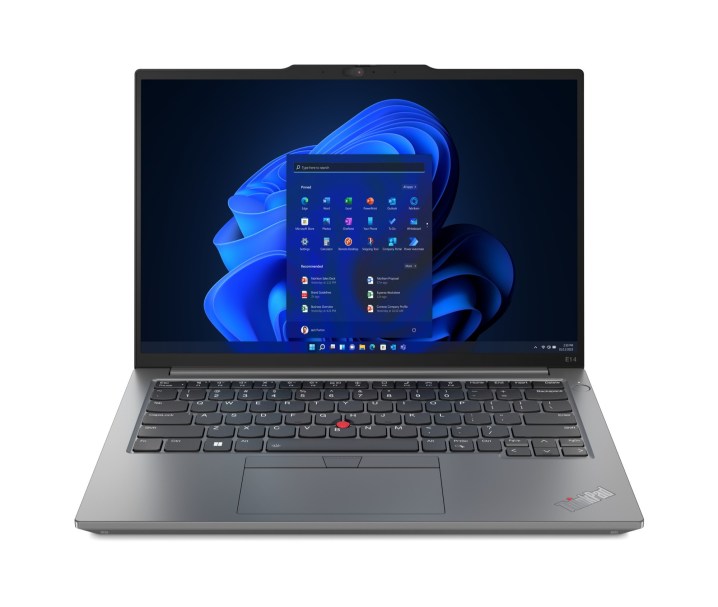 نمای جلو ThinkPad E14 در پس زمینه سفید.
