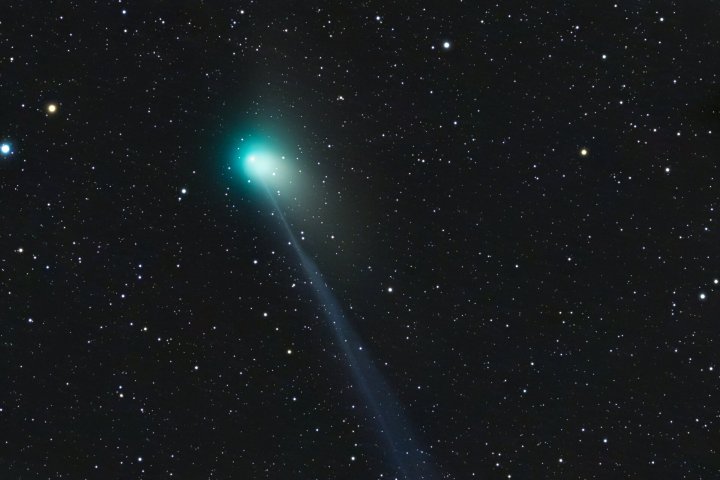 Comet ZTF stuns in this image taken two weeks before its Earth close approach, on 19 January 2023. Look closely, and you’ll spot that comets have two tails, one made of ionised gas and another of dust. As a comet approaches the inner Solar System, solar radiation causes volatile materials within the comet to vaporise into gas and stream out of the nucleus – the comet’s ‘head’ – carrying dust away with them.