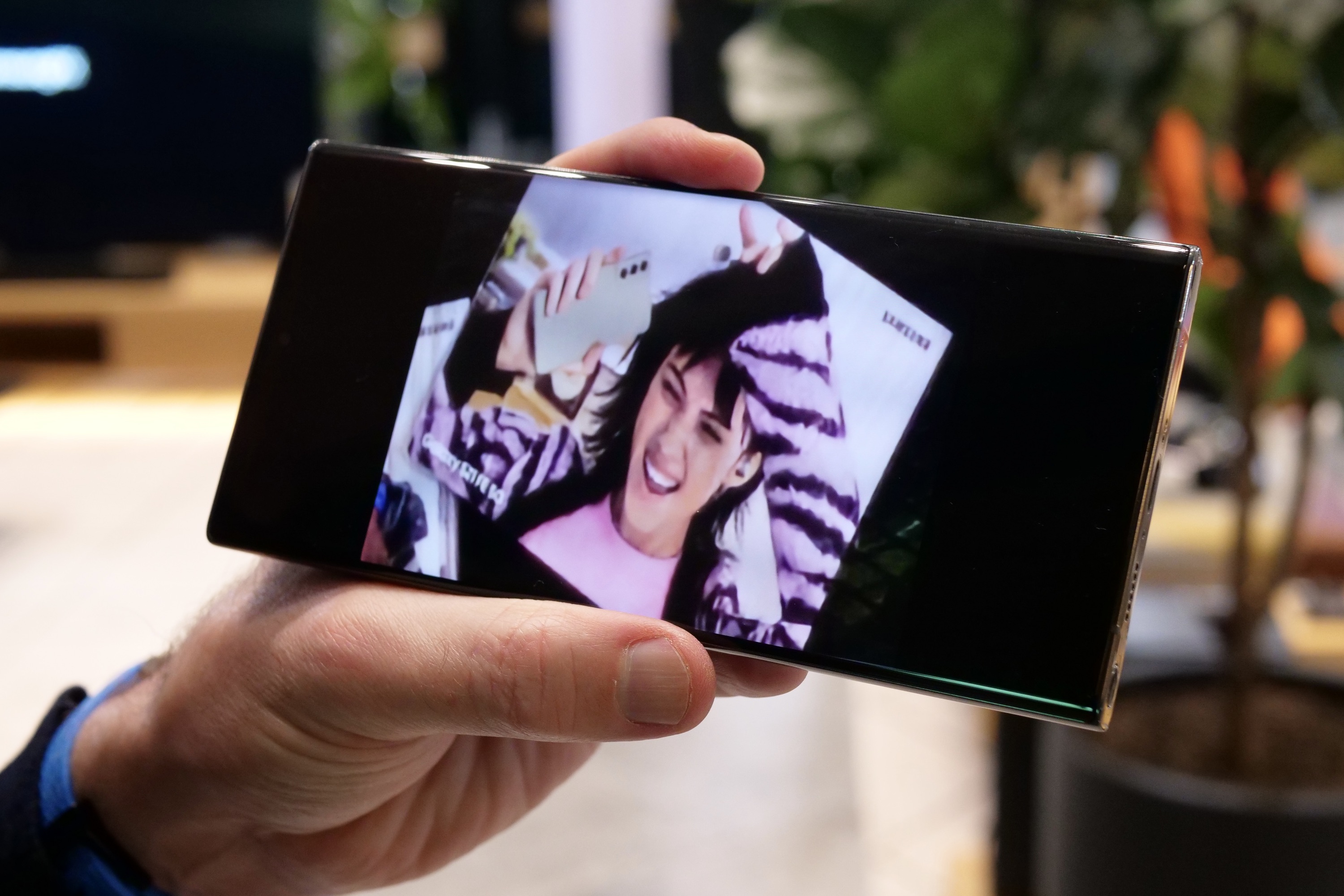 Um exemplo de uma foto com zoom de 100x tirada com o Samsung Galaxy S23 Ultra.