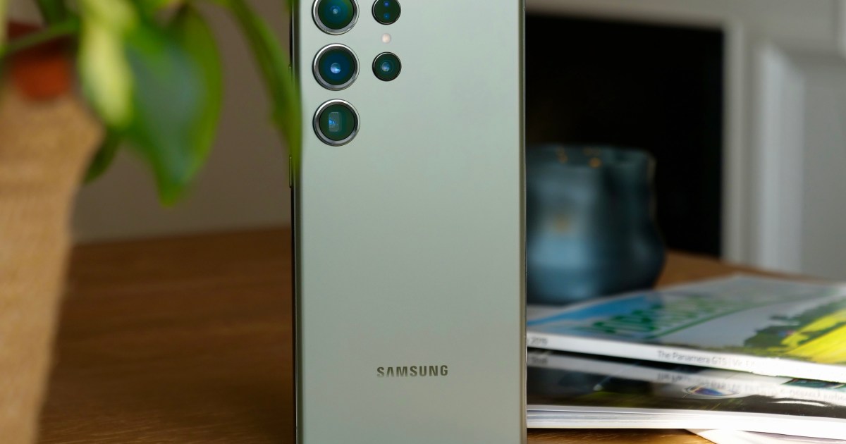 This Samsung phone is the one most people should buy (and it's not