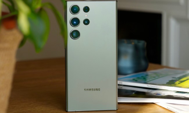 The back of the Galaxy S23 Ultra, showing its green color.