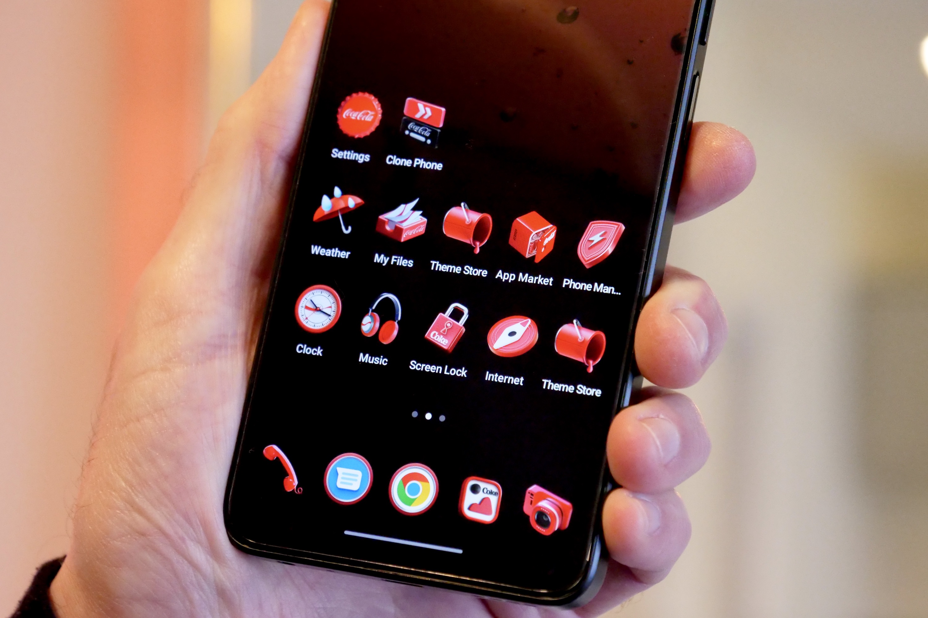 O pacote de ícones padrão instalado no telefone Realme X Coca-Cola.