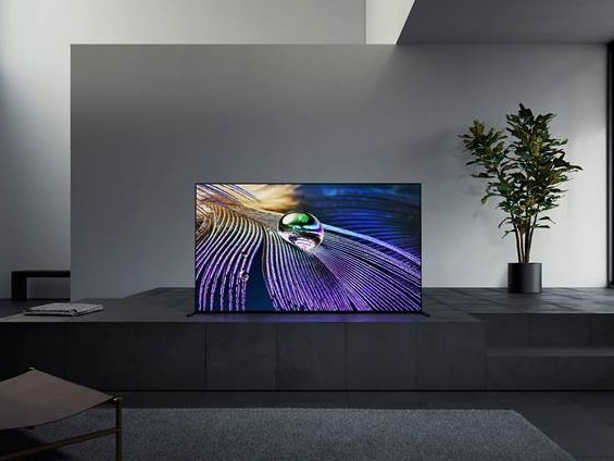 Sony XR-65A90J Master Series OLED Smart TV lifestyle image