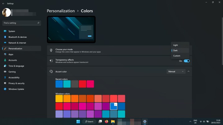 Windows 11 Colors menu.
