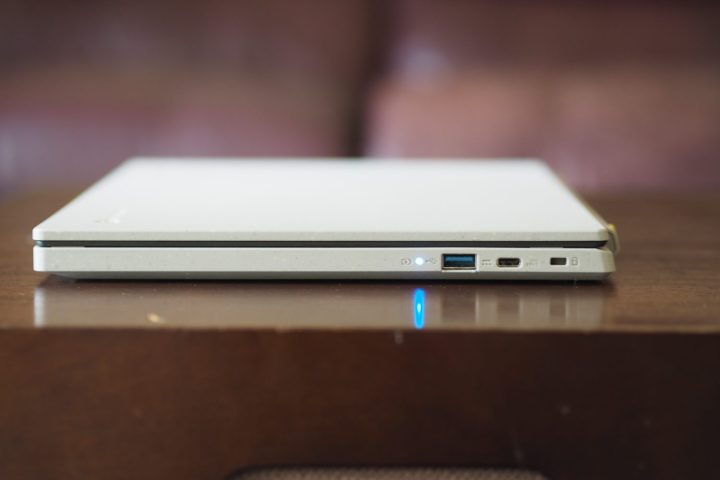 Acer Chromebook Vero 514 lato destro che mostra le porte.