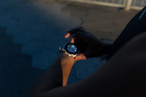 Garmin Forerunner 965 - Premium sports watch gets AMOLED display