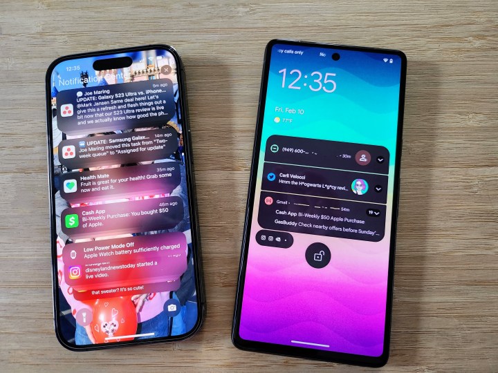 iPhone 14 Pro con notificaciones de iOS 16 en comparación con Google Pixel 7 con notificaciones de Android 13
