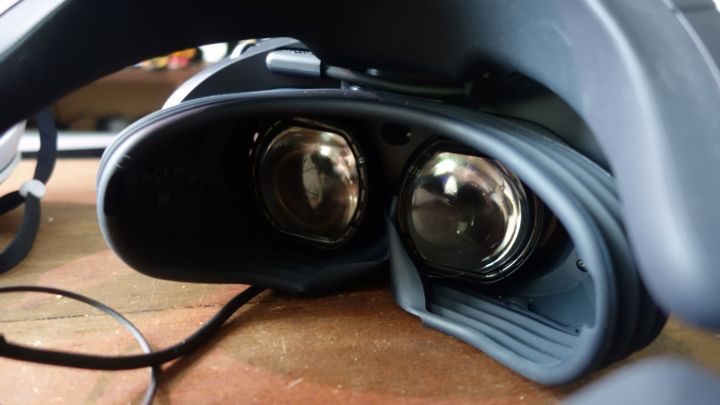 Una vista ravvicinata degli obiettivi di PlayStation VR2.