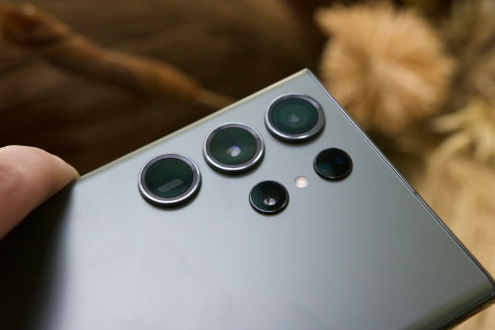 Close-up of the cameras of the Samsung Galaxy S23 Ultra.