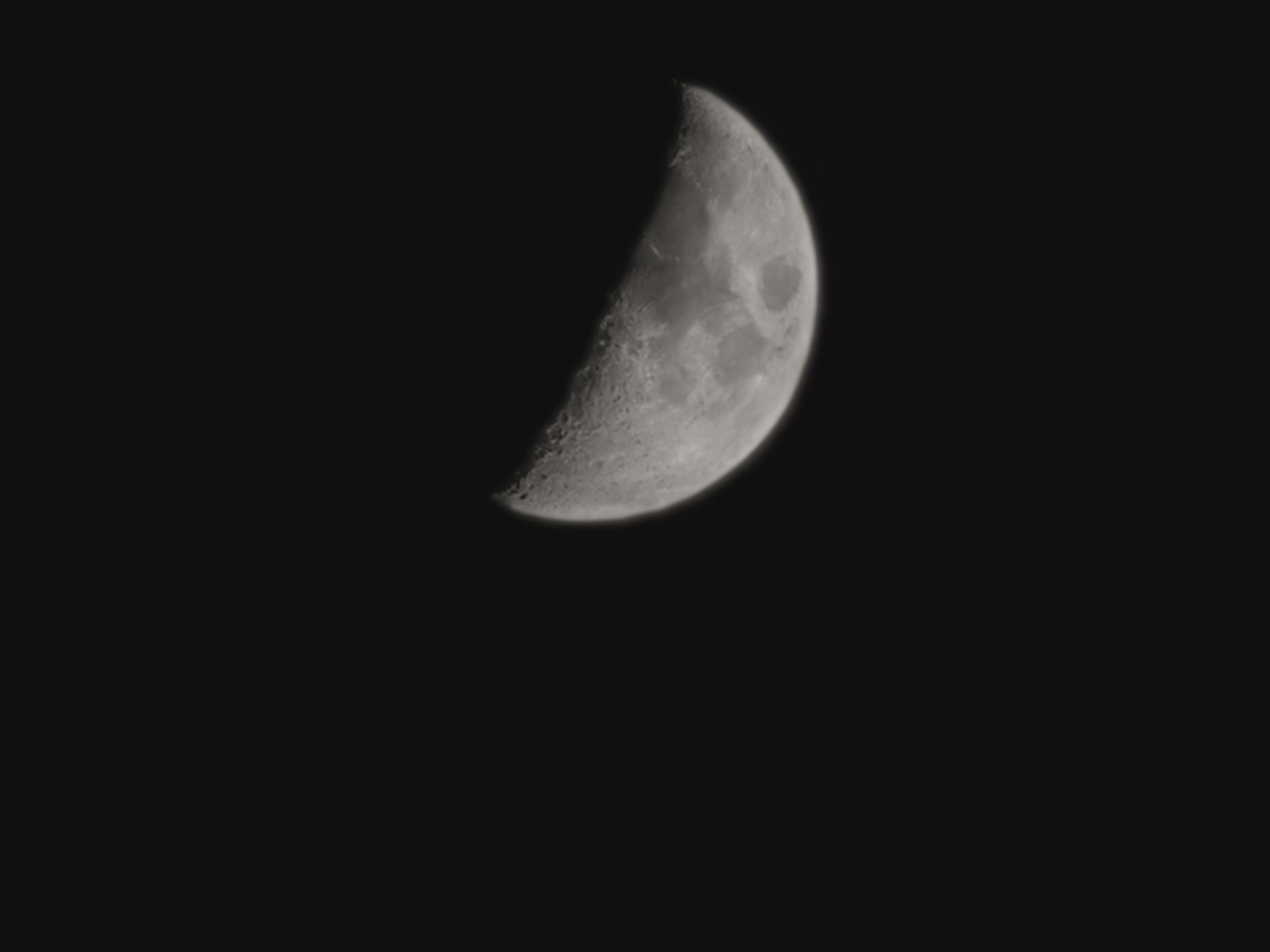 A photo taken with the moon mode on the Xiaomi 13 Pro.