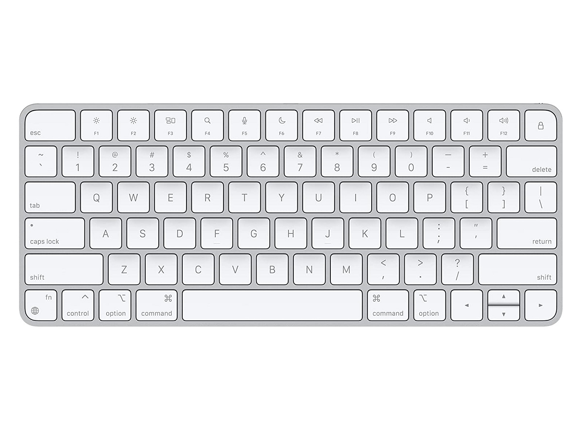 O Apple Magic Keyboard sem fio em um fundo branco.