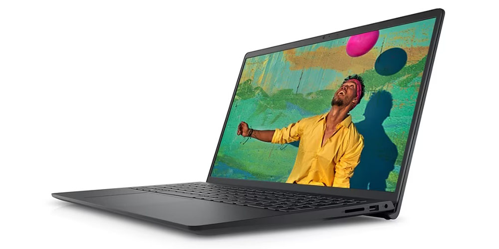 O Dell Inspiron 15 em um ângulo lateral enquanto mostra a imagem de um homem e uma bola.