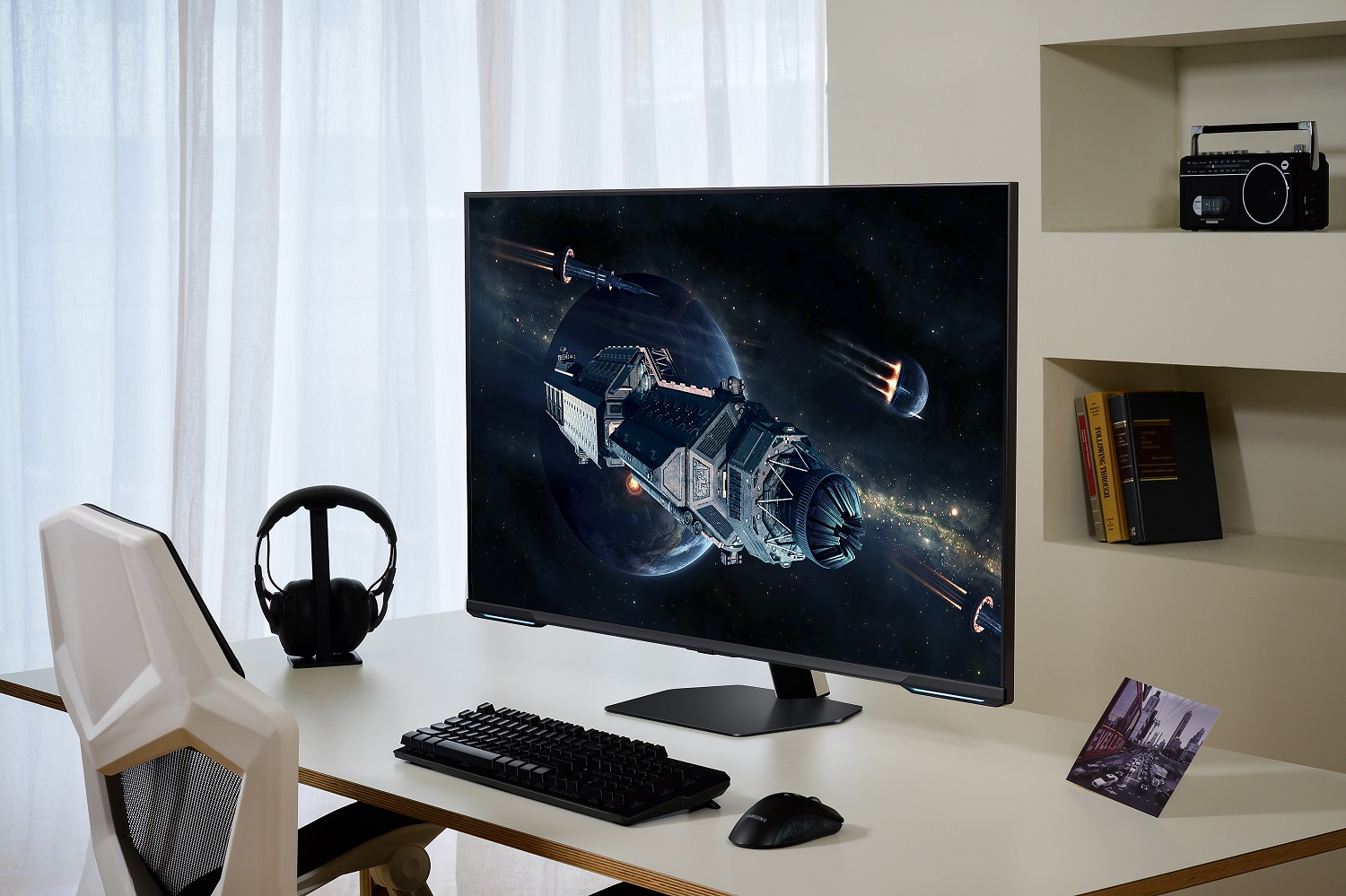 This Samsung 43-inch smart 4K gaming monitor is $300 off - Vimarsana News