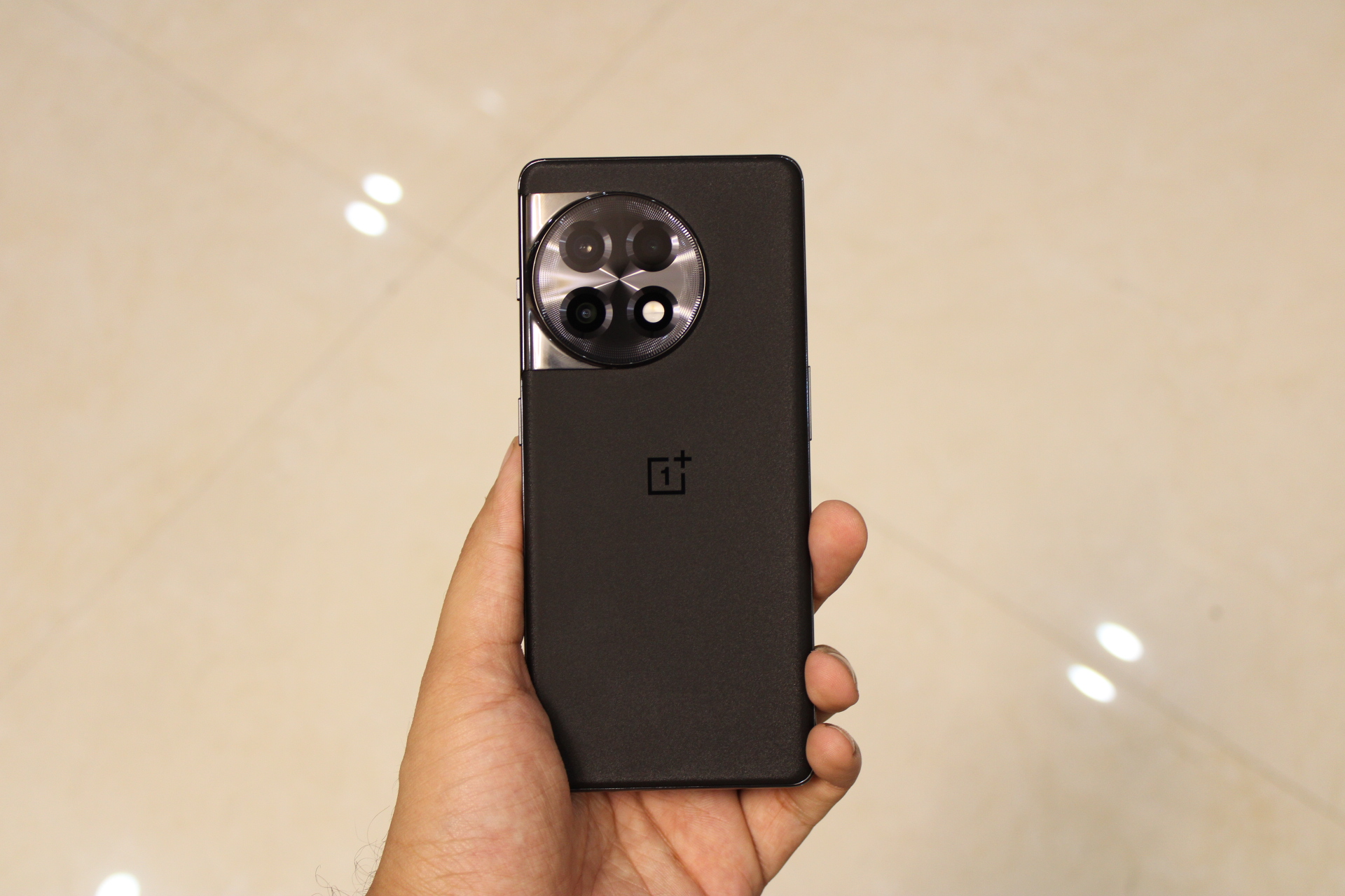 OnePlus 11 Review - Pros and cons, Verdict