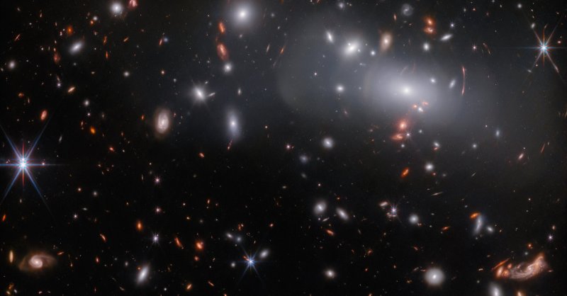 James Webb captures an extremely distant triple-lensed
supernova