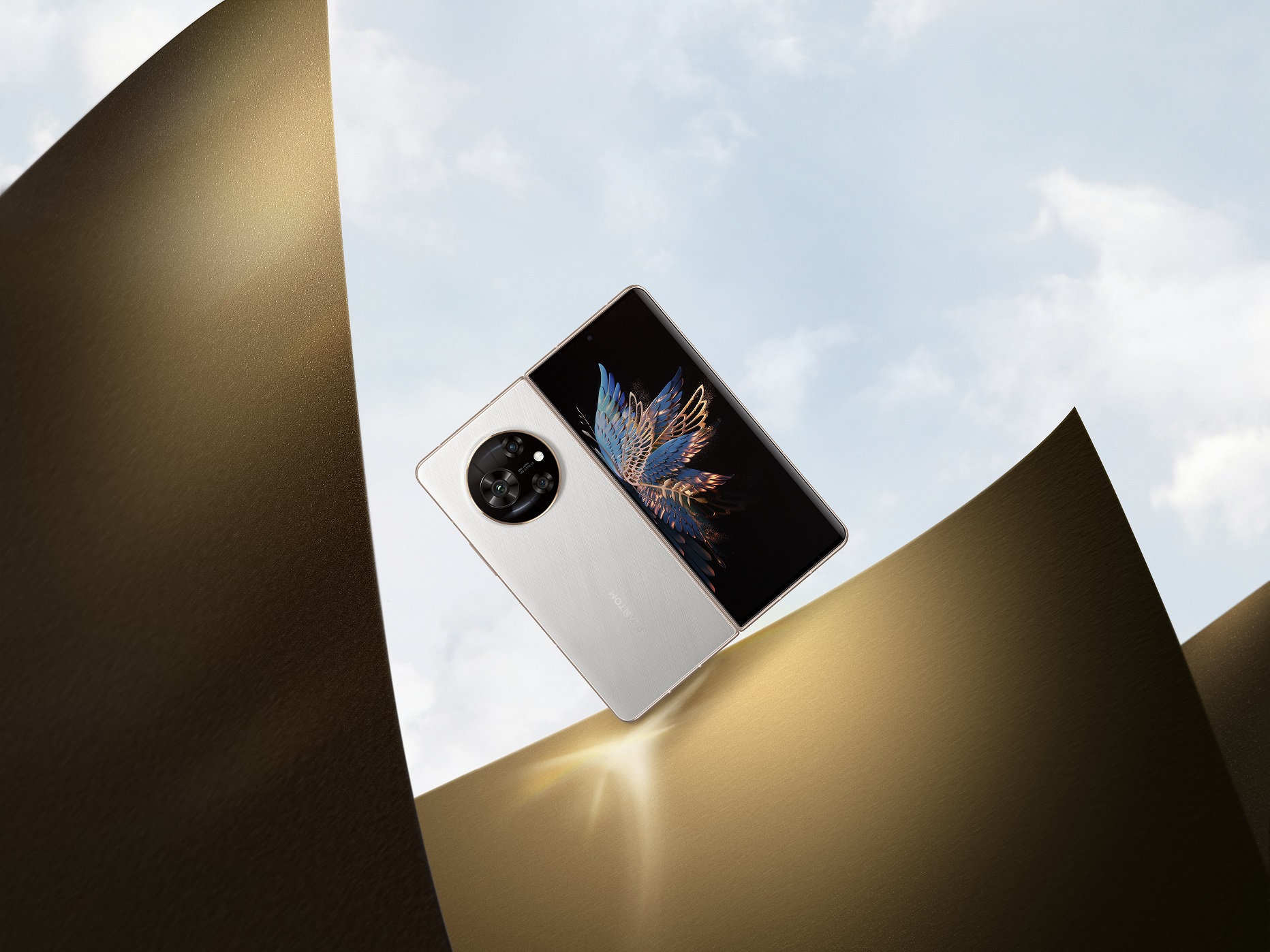Meet PHANTOM V Fold, TECNO's Newest Flagship Foldable Phone - Vimarsana News