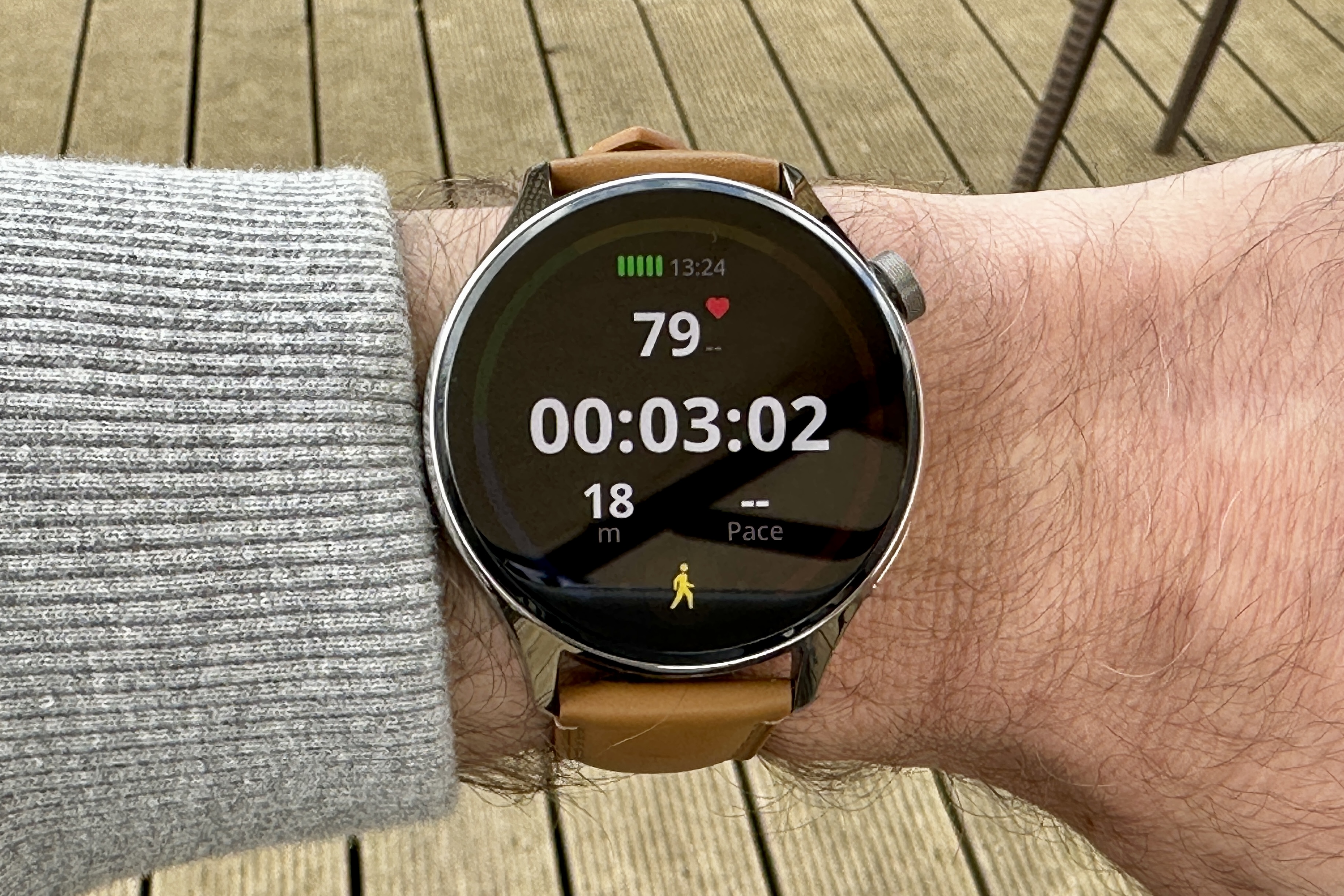 Workout screen on the Xiaomi Watch S1 Pro.
