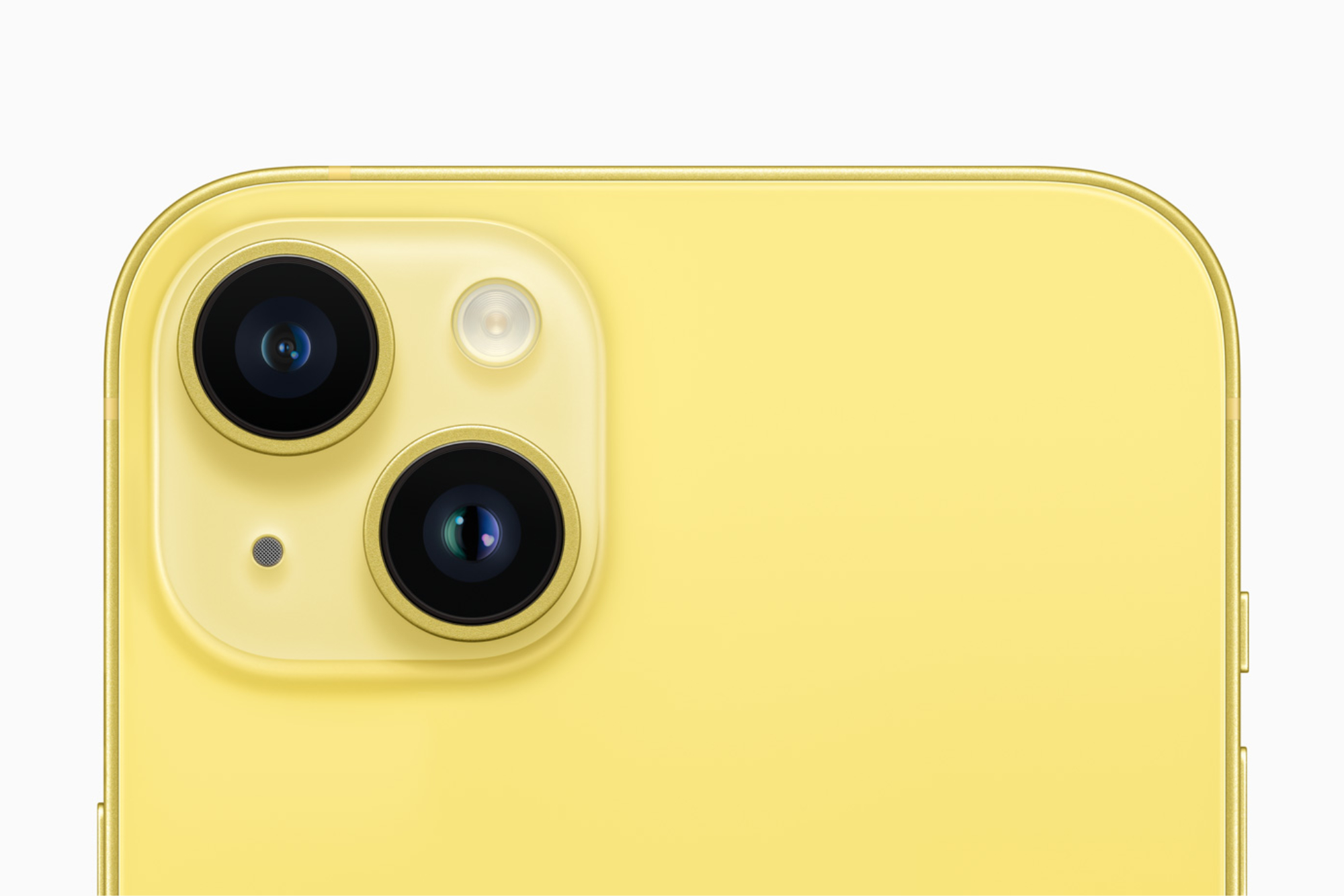 O iPhone 14 em amarelo.