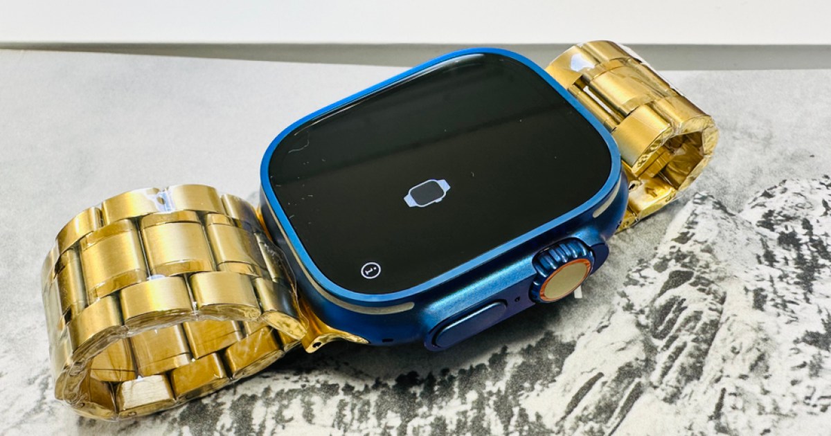 有人创造了一个蓝色的 Apple Watch Ultra，这很荒谬