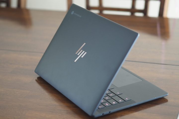 hp dragonfly pro chromebook review rear view