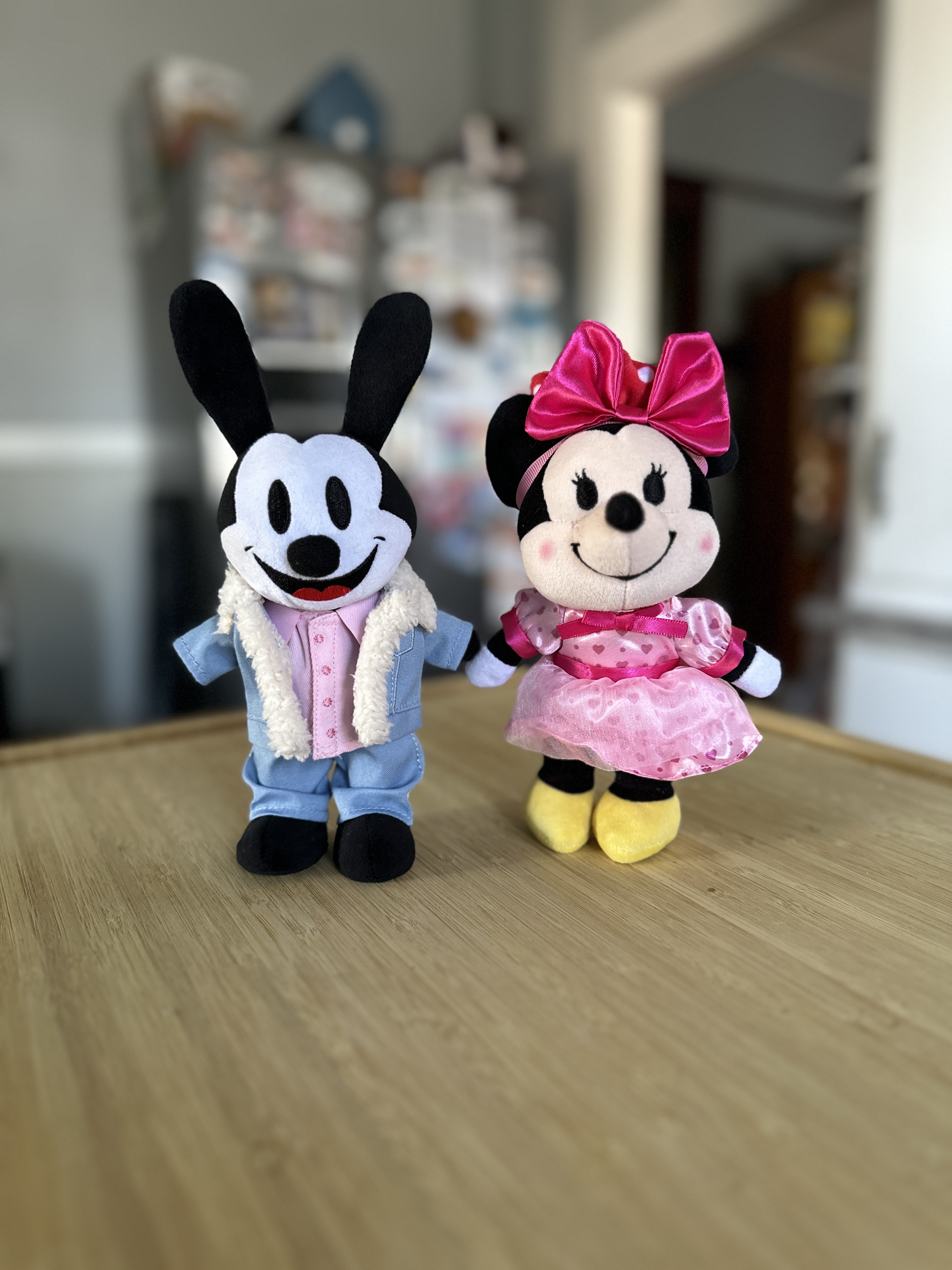 Oswald and Minnie nuiMOs portrait shot on iPhone 14 Pro