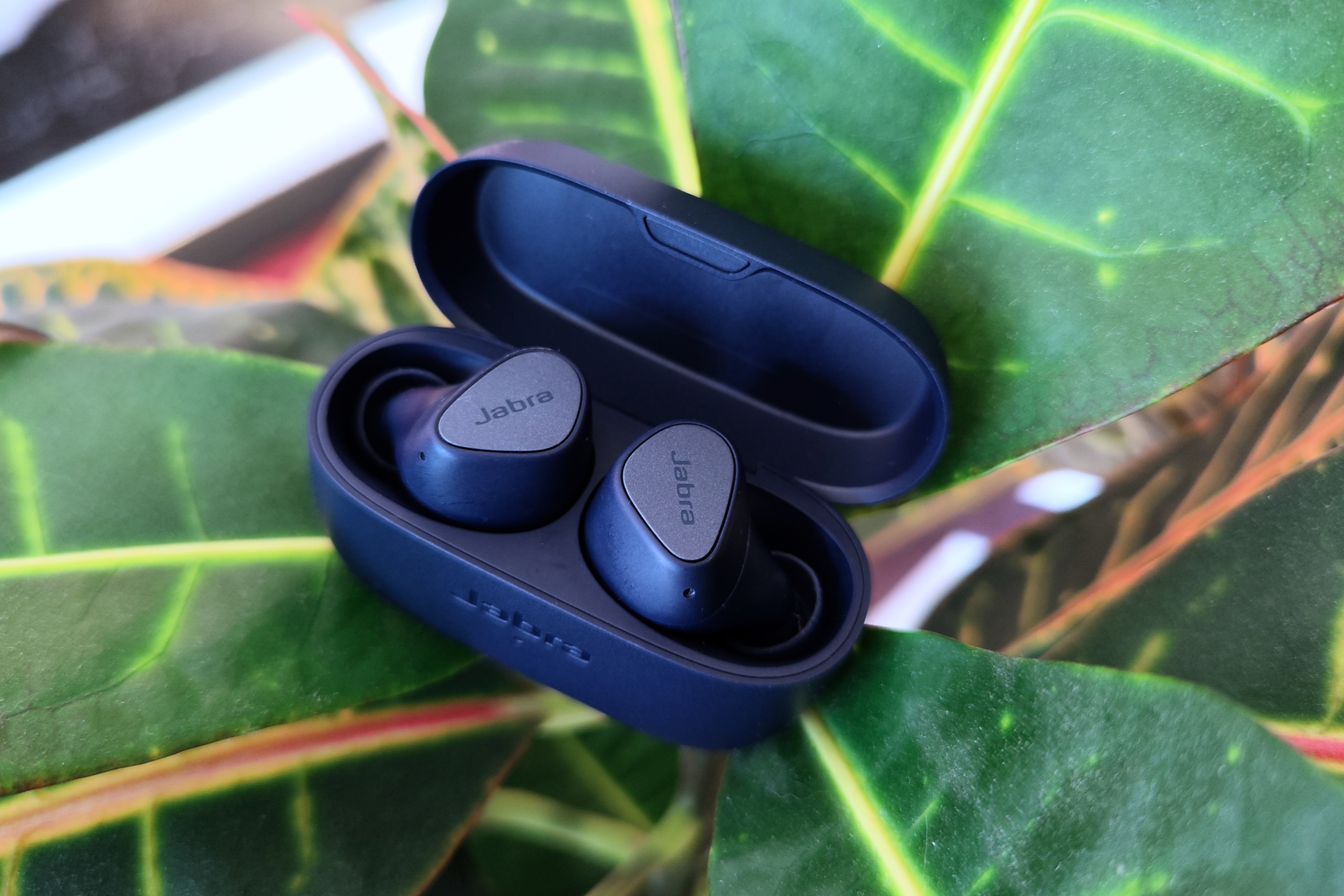 The best cheap headphones and earbuds for 2023 - Vimarsana News