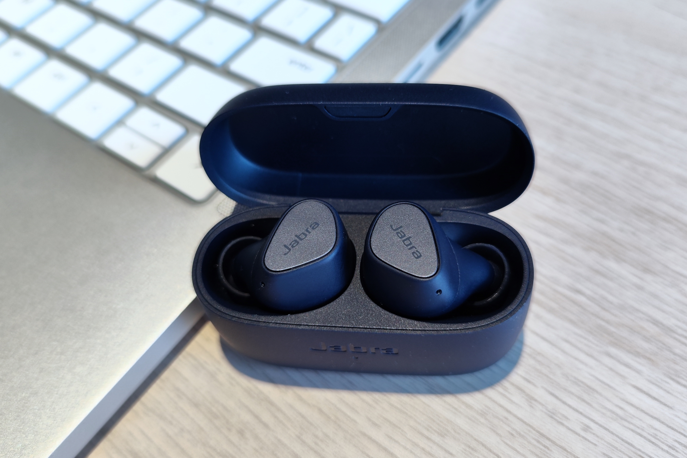 Forget AirPods; these Jabra earbuds are $60 for Black Friday - Vimarsana News