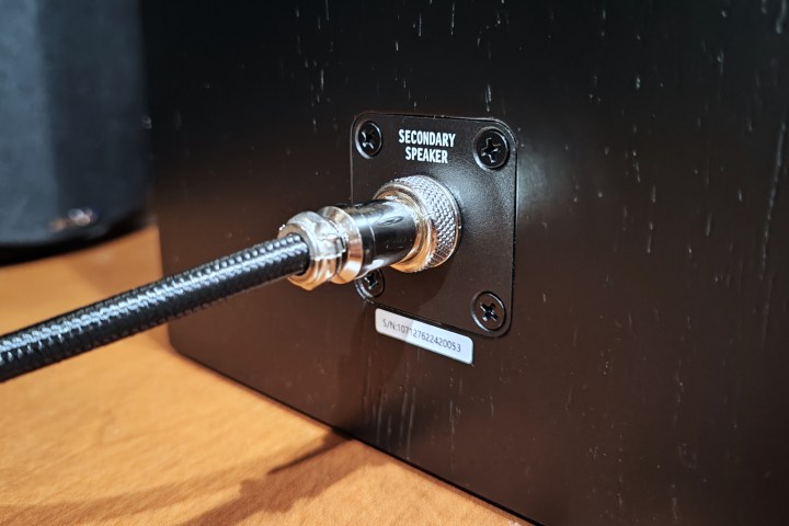 Klipsch The Sevens: secondary speaker cable connection.