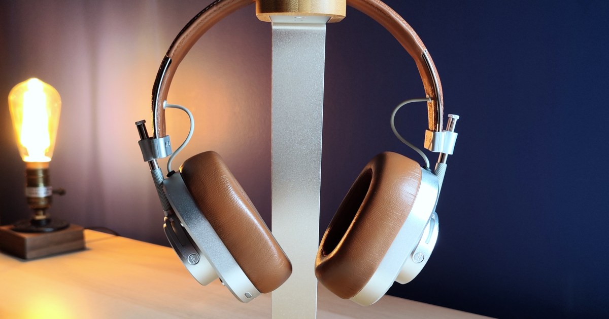 Master &#038; Dynamic gives its MH40 headphones new drivers and longer battery life | Engadget