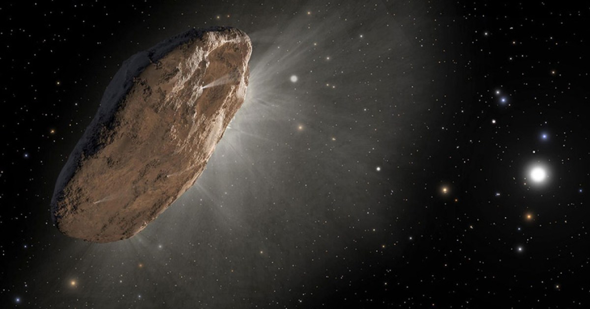 Znamy już przyczynę dziwnej orbity komety Oumuamua