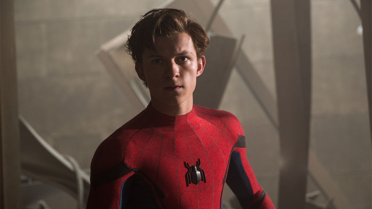 تام هالند در نقش مرد عنکبوتی در فیلم Spider-Man: Homecoming.
