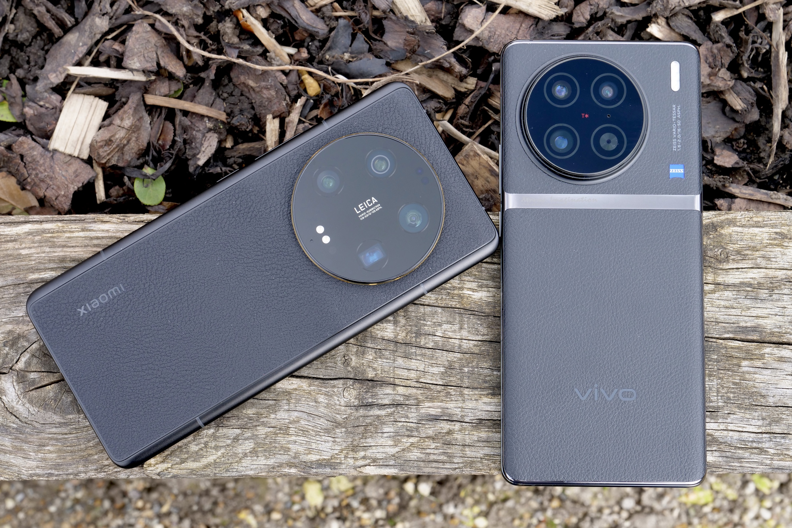 I tested 2 of the year's best camera phones — it was brutal