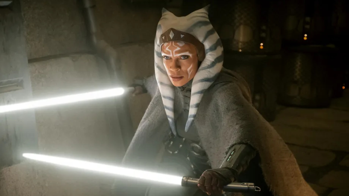 Rosario Dawson como Ahsoka Tano em “O Mandaloriano”.