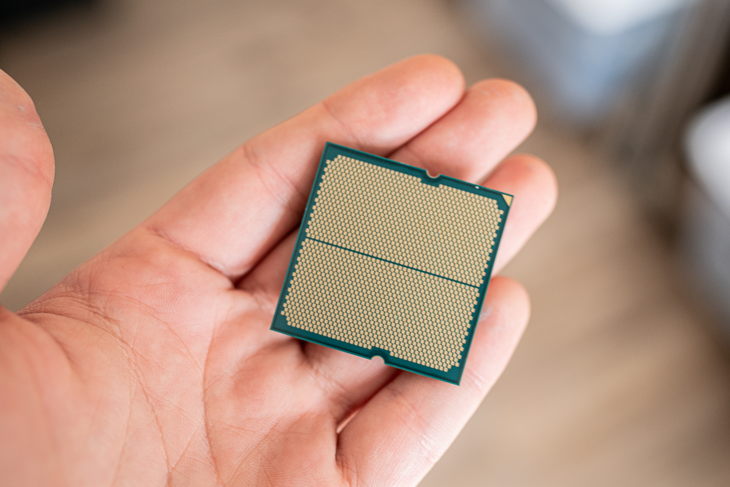 AMD Ryzen 7 7800X3D पर पैड।
