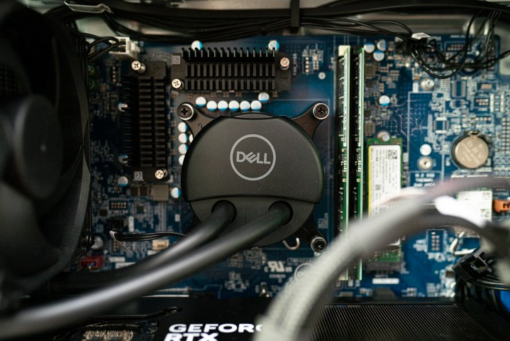 CPU block on the Dell XPS Desktop 8960.