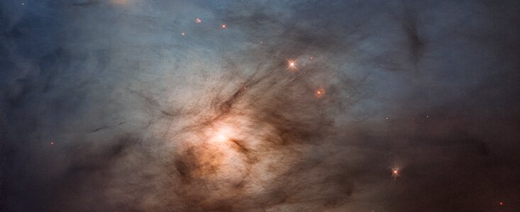 Hubble celebrates 33rd birthday with stunning nebula image - Vimarsana News