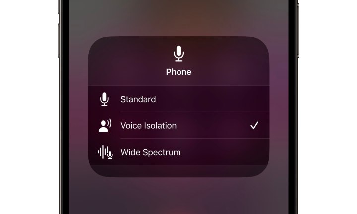 مرکز کنترل iOS 16.4 در آیفون که گزینه‌های حالت میکروفون را نشان می‌دهد.
