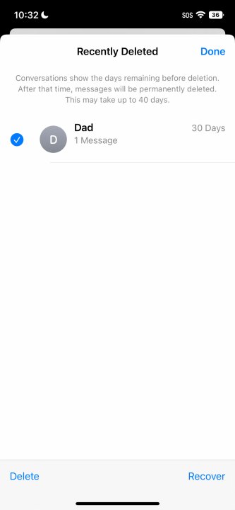 تصویری از منوی Recently Deleted Messages در iOS با یک پیام انتخاب شده.