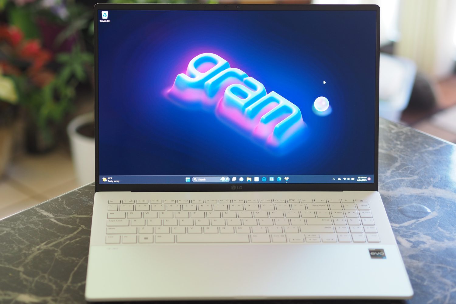 Why I can't recommend the prettiest laptop of the year - Vimarsana News