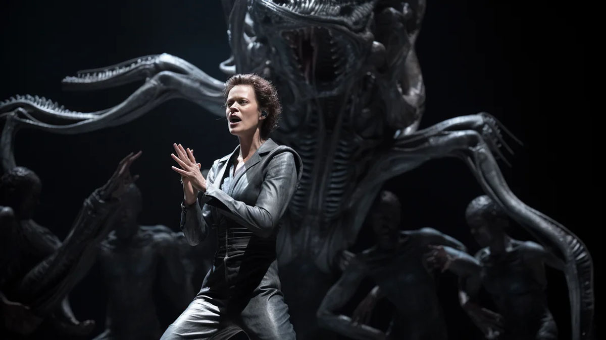Não exatamente Ellen Ripley em Aliens: The Musical.