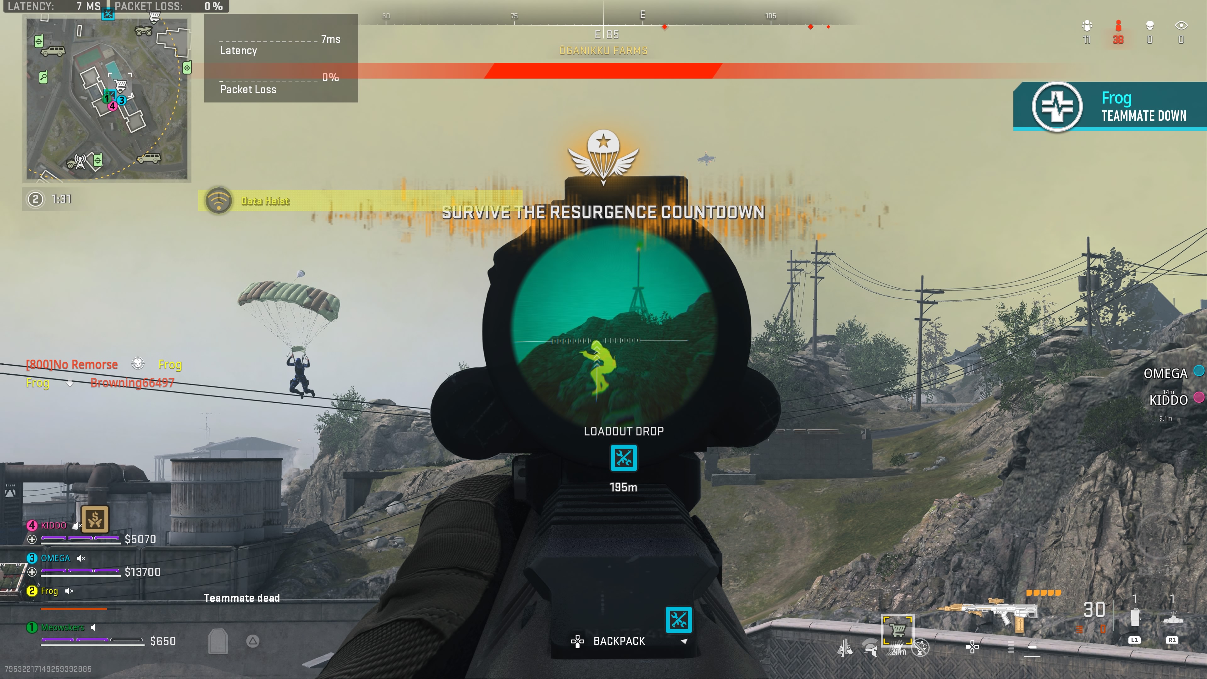 Jogador atirando em um inimigo em Warzone 2.0.