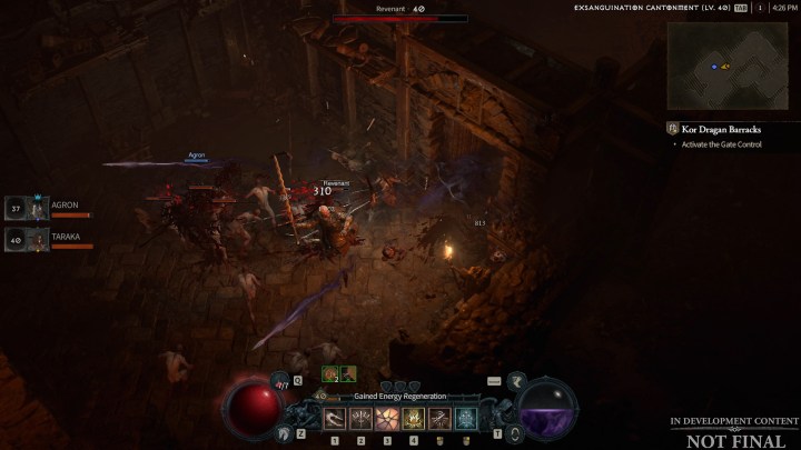 Un voleur attaque les ennemis dans Diablo 4.