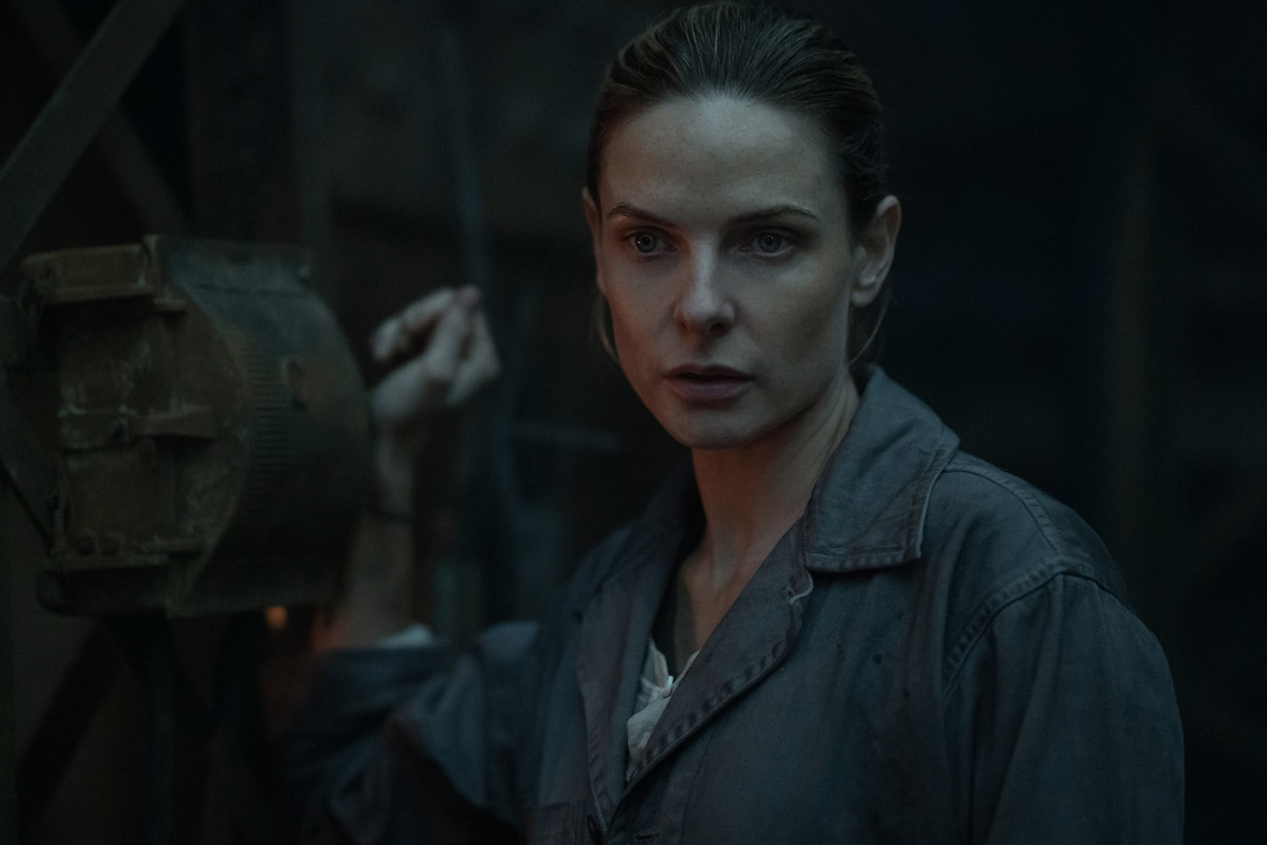 Silo review: a watchable, well-paced sci-fi thriller - Vimarsana News