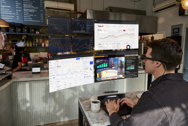 Spacetop's virtual screens in use at a coffee shop.
