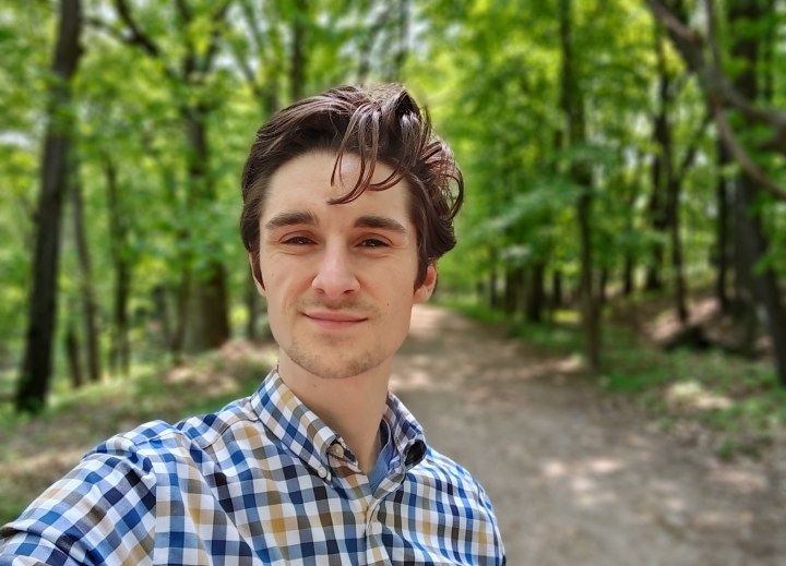 Selfie of Joe Maring, taken with the Motorola Edge Plus (2023).