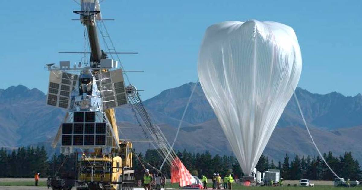 NASA compelled to ditch enormous high-altitude balloon into ocean